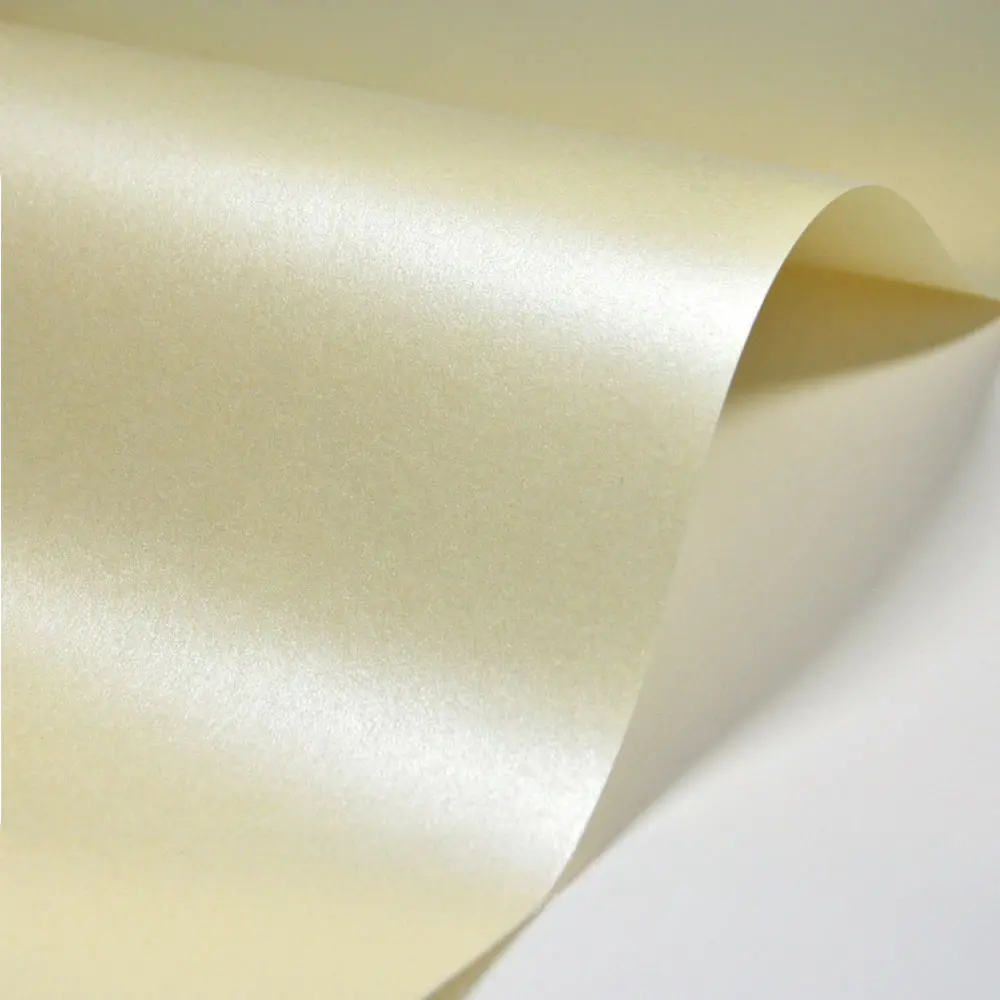poligrafia wschod_papier ecru metalizowany